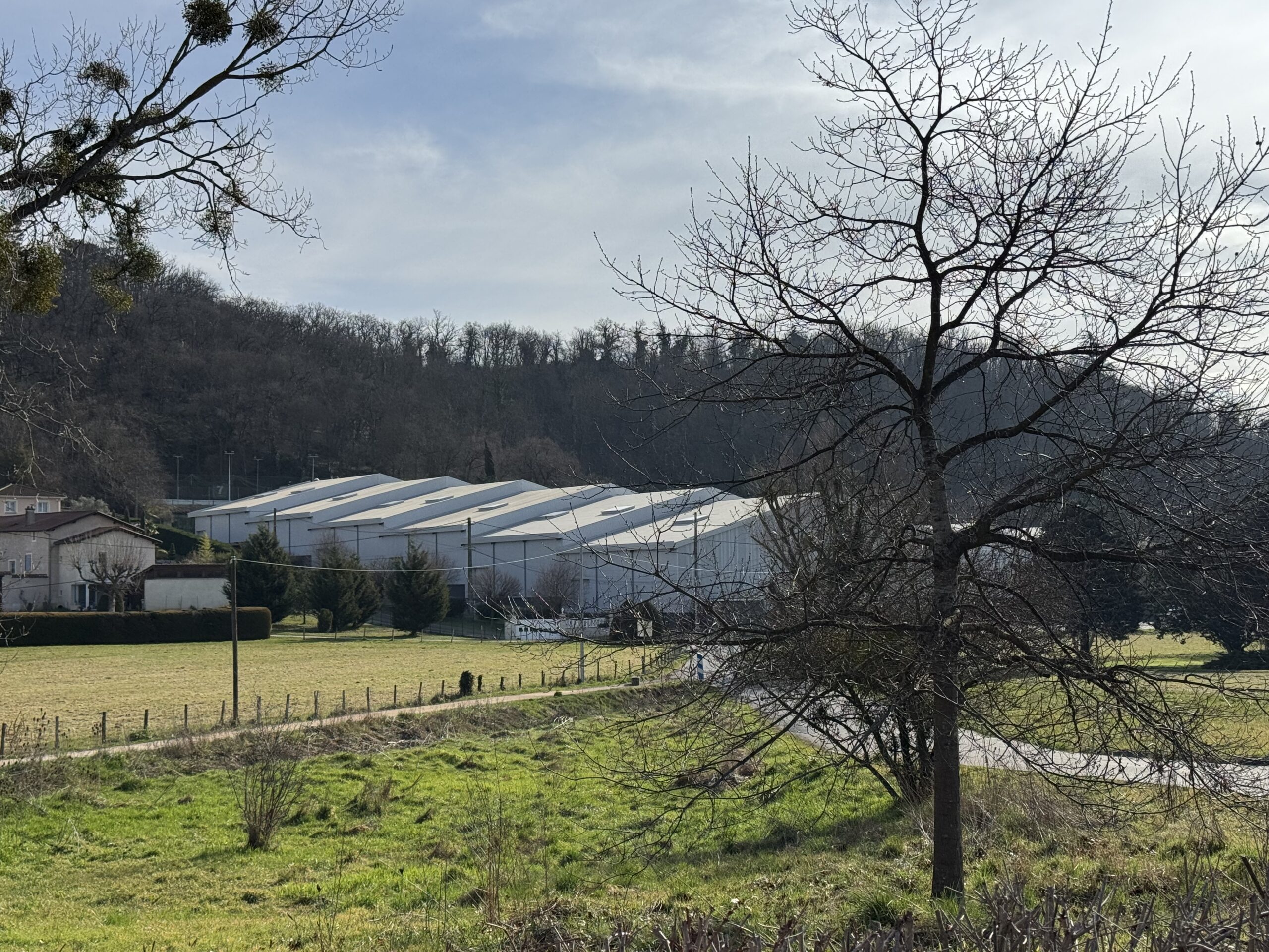 Travaux de couverture industrielle réalisés par COV'ISOL